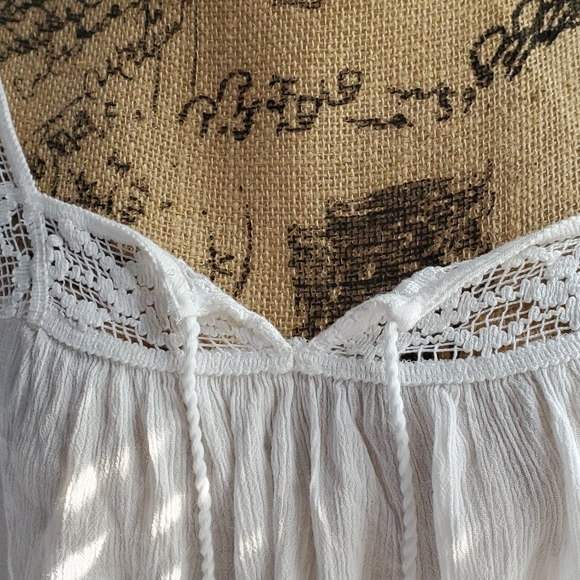 Hollister blouse - Picture 7 of 7